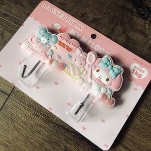MY MELODY-Imported (NWT) Magnetic 2 Hook Plaque